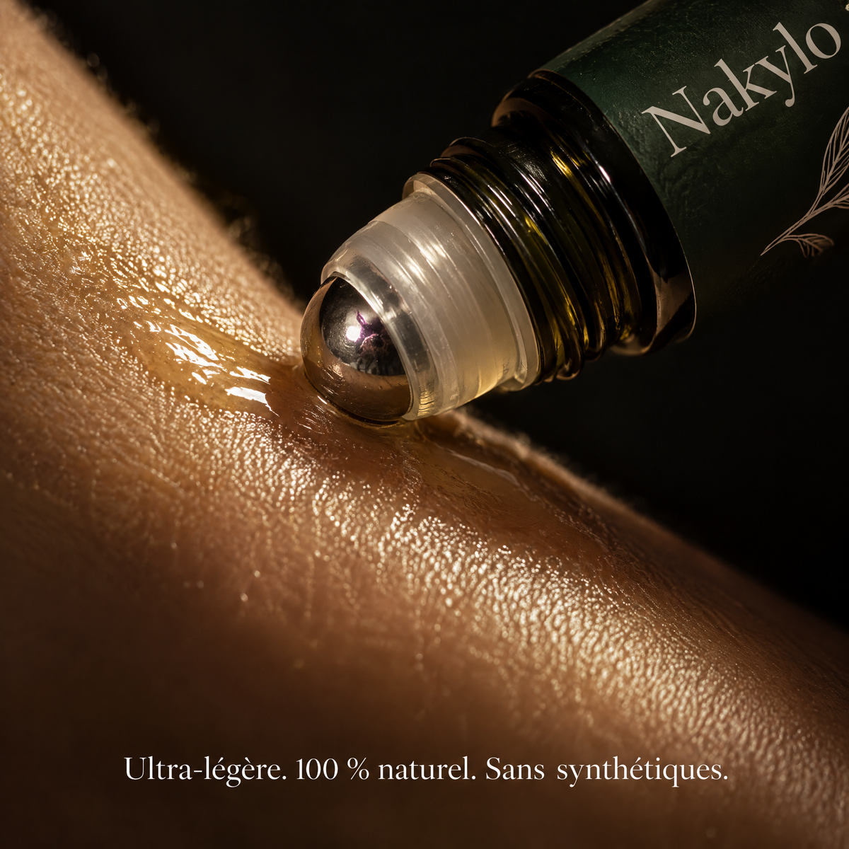 Roll-on Nakylo - bille en acier gros plan sur la peau